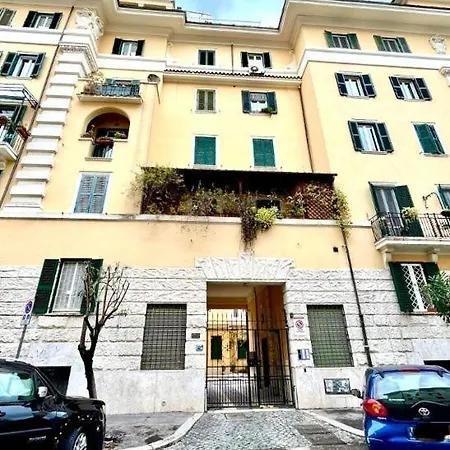 5 Vatican ゲストハウス 4*
