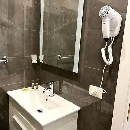 5 Vatican 4* روما